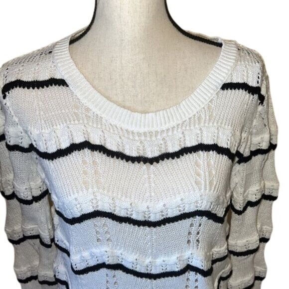Skies Are Blue Open-Knit White & Black Striped Long Sleeve Sweater Womens Size L - Picture 3 of 13